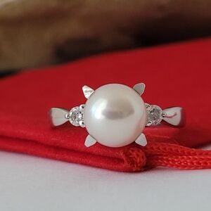 ❤️900 rhodium freshwater Pearl Ring with 0.12 ct Genuine Diamonds - Size 6.5!